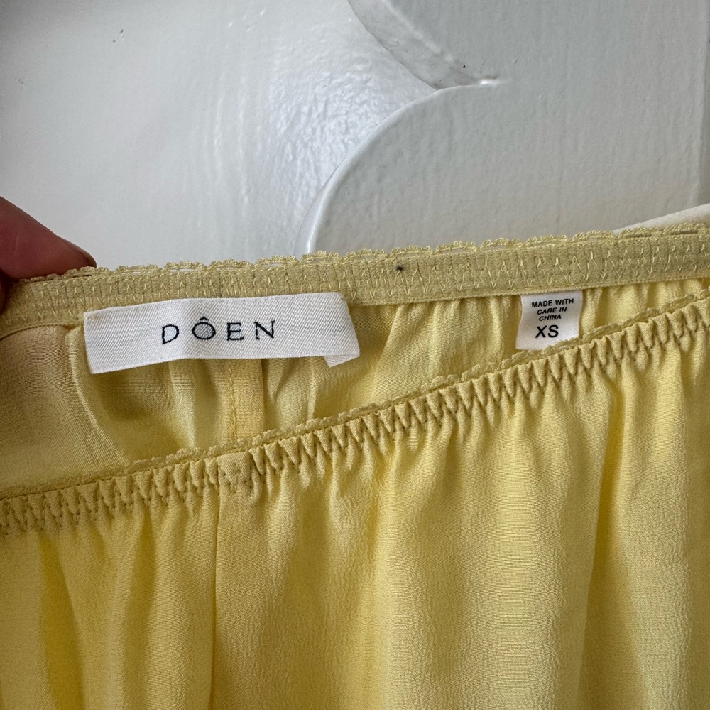 Doen Pale Yellow Wide-Leg Lace-Trim Slip Pants - Picture 2 of 2